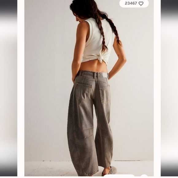 We the Free Good Luck Mid-Rise Barrel Jeans 👖- sz 28 Short grey - Picture 2 of 5